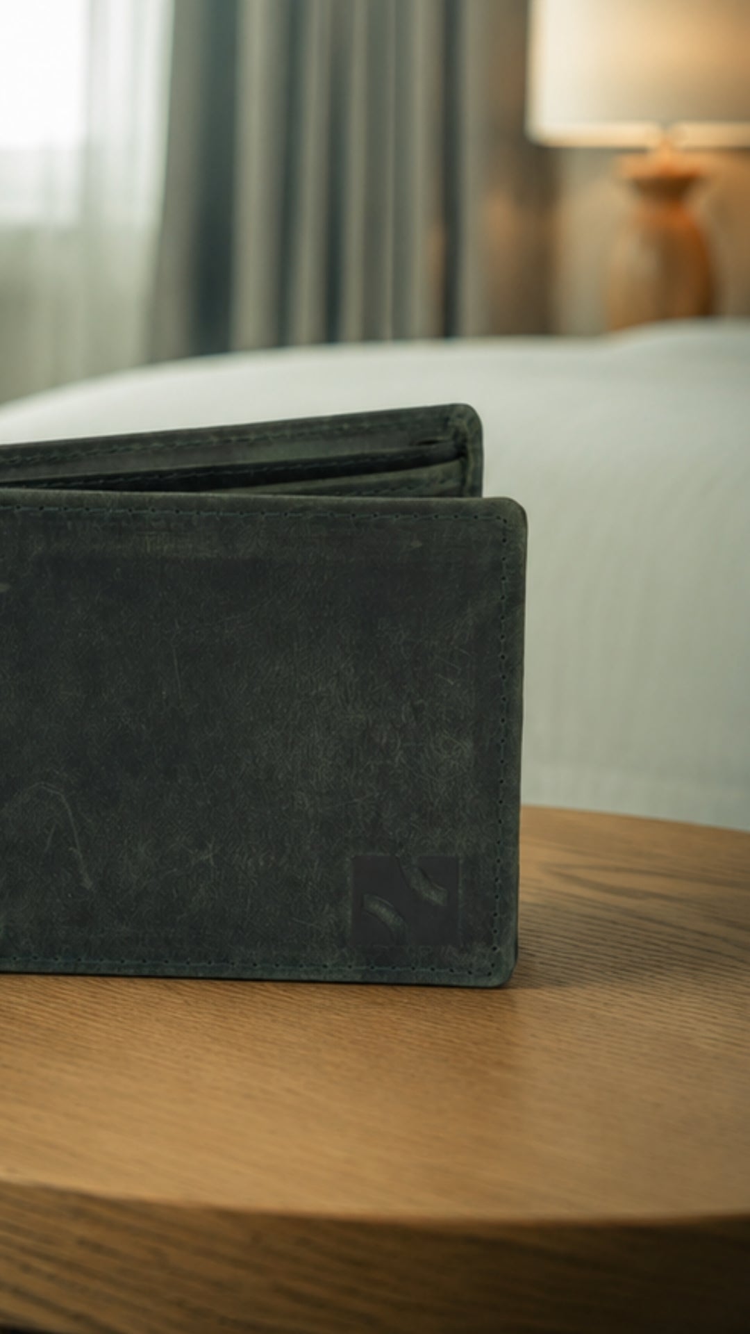 Niche Core Stitch Wallet – Olive