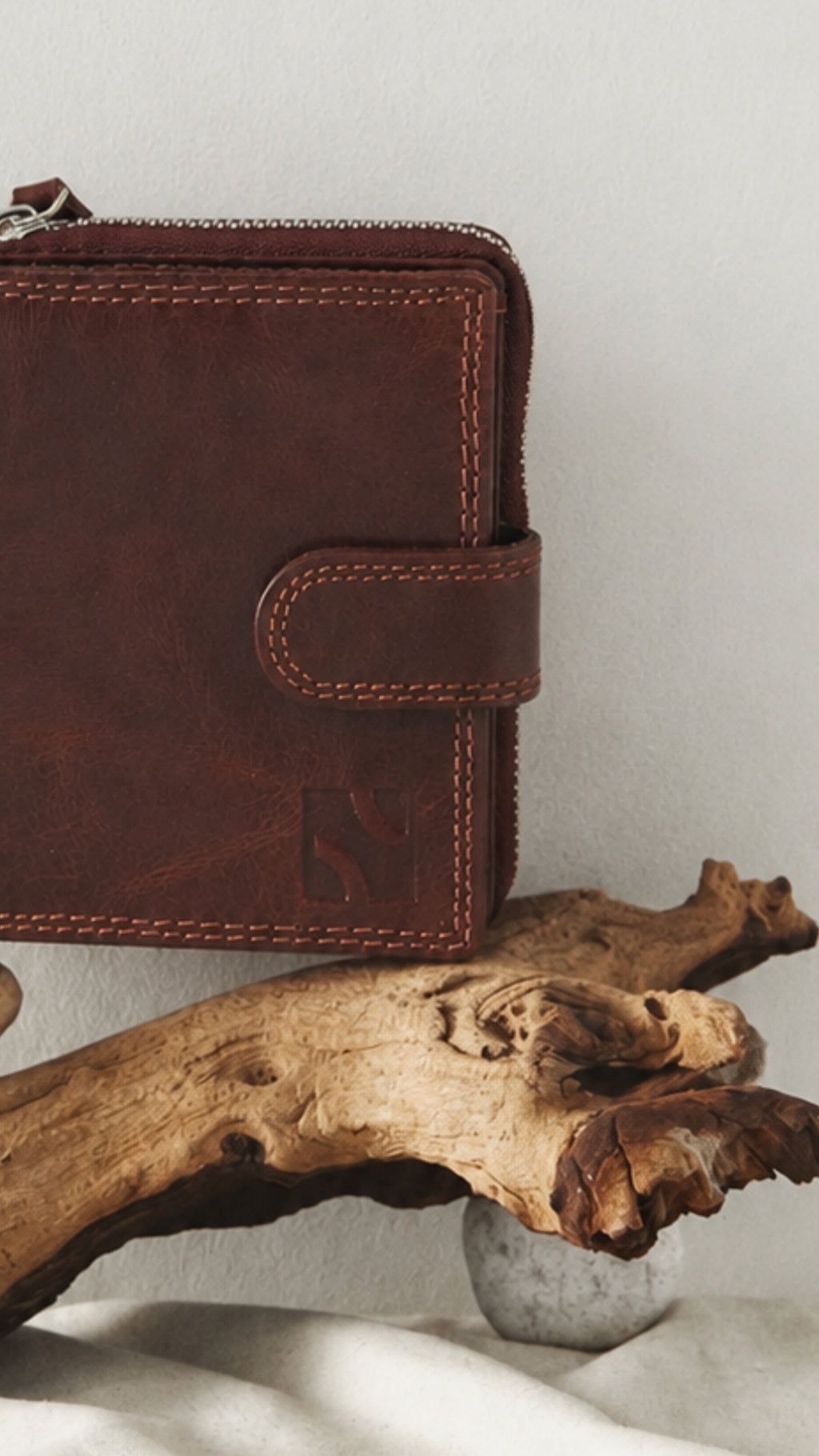 Niche Core Zip Wallet – Espresso